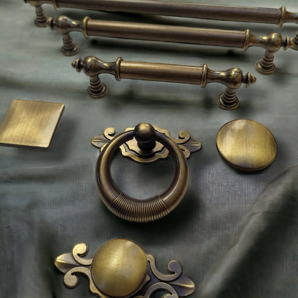 Brass Cabinet Pulls, Antique Cabinet Hardware, Vintage Drawer Pulls , Brushed Antique Cabinet Handles, Dresser Knobs and Kitchen Knobs