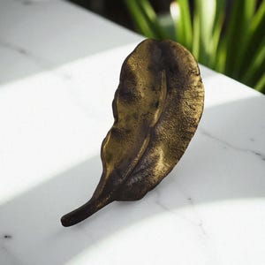 Brass Leaf Drawer Pull – Handmade Solid Brass Cabinet Handle – Nature Inspired Knob