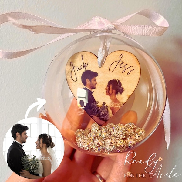 First Christmas as Mr & Mrs Decoration | First Christmas Married Keepsake Bauble Gift Ornament | Married First Christmas Decoration | Xmas