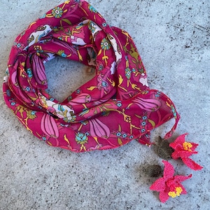 Pink Triangle Scarf with Ottoman Chintemani Motif