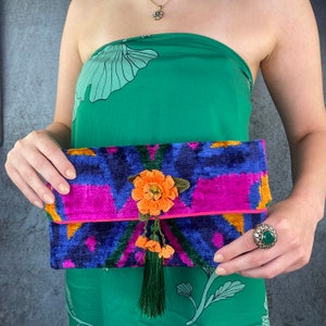 Clutch with anatolian colors and hand embroidery
