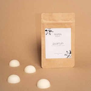 Natural fireplace wax melts GUANYIN 50g | soy rapseed wax | essential oils | lemongrass clove cinnamon leaf | hand poured in Warsaw | vegan