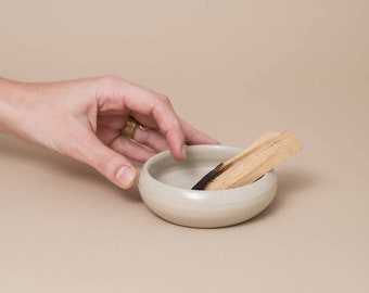 Ceramic holder La hermana small | Palo Santo holder | incense holder | decorative plate | jewelry plate | handmade ceramic plate