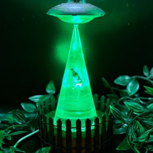 UFO Alien Cow Abduction Lamp Night Light - Detachable UFO with lights and sound - RGB Light - Choose the colour! Free postage + Free gift!