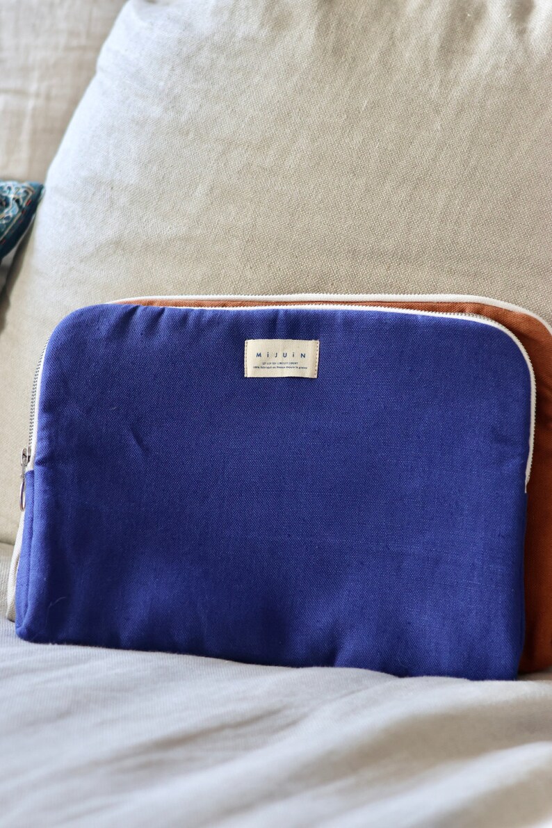 Blue linen laptop bag image 2