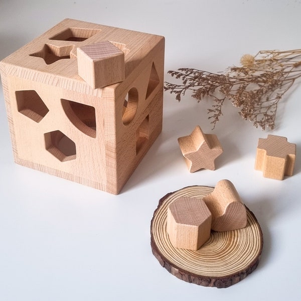 Boite à forme en bois - Jouets de motricité fine en bois - jeu d'éléments à encastrer - cube d'activité multiformes idéal cadeau bébé 1 an