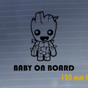 Naklejka Baby Groot On Board. Naklejka winylowa na samochód. Trwała, odporna na zarysowania, wodoodporna