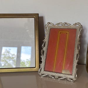 Variedade de molduras vintage, molduras italianas de latão, moldura ornamentada de metal prateado, moldura de mesa, porta-retratos com vidro, decoração para casa, decoração para penteadeira.