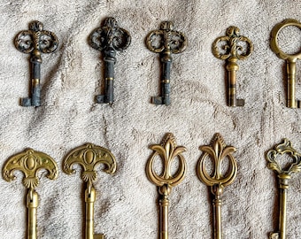 Vintage Italien Sammler Klappschlüssel verzierten authentischen Messing Möbelschlüssel Vintage Rüstung Möbel Schrank Schublade Schlüssel Hochzeit Dekor