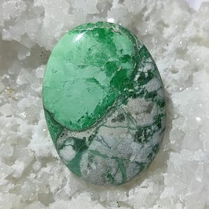Natural Green Variscite Cabochon: Loose Gemstone (44x33x7mm, 67-Cts.)