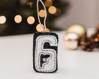 Décoration de Noël en feutre Rainbow Six Siege faite main - Cadeau de Noël pour joueur
