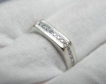 Vintage 18ct Heavy White Gold Diamond Hexagon Eternity Ring Band Size N (US Size 6.75)