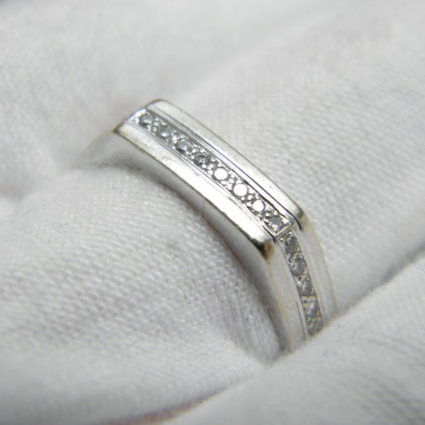 Vintage 18ct Heavy White Gold Diamond Hexagon Eternity Ring Band Size N (US Size 6.75)