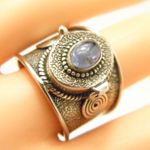 Vintage Sterling Silver Tanzanite Poison Locket Ring Band Size R (US Size 8.75)