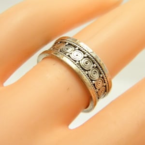 Vintage 18ct Gold Silver Celtic Ring Band Size K 1/2 (US Size 5.75) Suarti