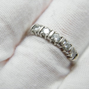 Vintage 9ct White Gold 5 Stone Diamond Eternity Ring Round Cut 1.0 Carat Size L 1/2 (US Size 6)