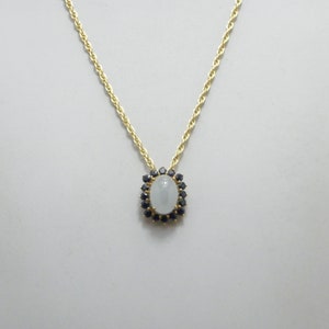 Vintage 9ct Gold Heavy Sapphire Jade Halo Pendant Necklace 20 Inch POW Twist Chain