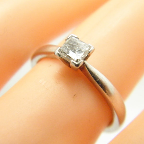 Vintage 950 Platinum Diamond Heavy Solitaire Ring Band Size J 1/2 (US Size 5) Engagement