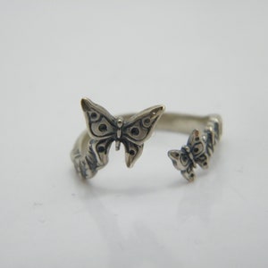 Antique / Vintage Sterling Silver Butterfly Bypass Band Ring Size K (US Size 5.25)