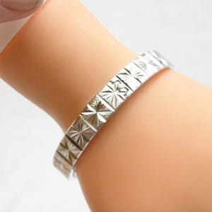 Vintage 18ct White Gold RG Deco Cuff Bangle Bracelet c1950 9.5mm Wide, 7.5 Inch Hinged