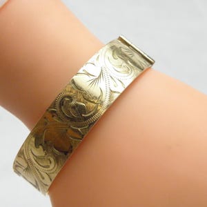 Vintage 9ct Gold RG Nouveau Hinged Cuff Bangle Bracelet c1950 16mm Wide, 7 Inch