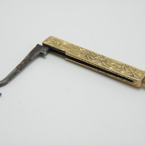 Antique 18ct Gold Large Button Hook Fob Charm for Bracelet Pendant c1880 Heavy