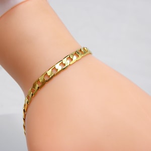Vintage 9ct Gold Thick Curb Chain Bracelet 7.5 Inch 5.5 mm Wide