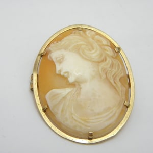 Vintage 9ct Gold Large Shell Cameo Brooch Pin c1960 High Quality
