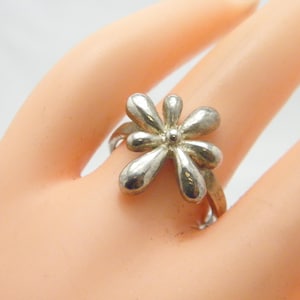 Handmade Sterling Silver Splat Flower Ring Band Size N 1/2 (US Size 7)