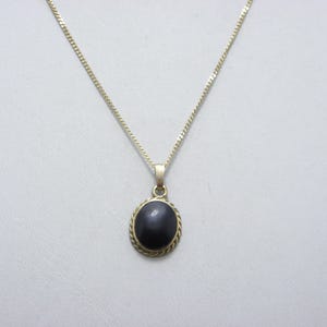 Vintage 9ct Gold Onyx Pendant Necklace 18 Inch Curb Chain Mourning