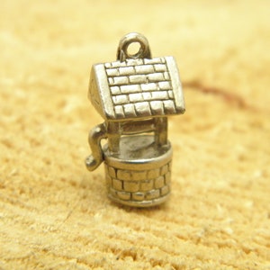 Antique / Vintage Sterling Silver Huge Wishing Well Charm for Bracelet or Pendant