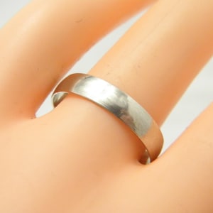 Vintage Sterling Silver Plain Wedding Ring Band Size R 1/2 (US Size 9) 4mm