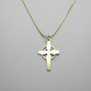 Vintage 14ct Gold Heavy Celtic Cross Pendant Necklace 20 Inch Snake Chain Crucifix