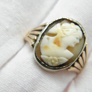 Antique 15ct Gold Cameo Signet Ring Band Size V 1/2 (US Size 11)