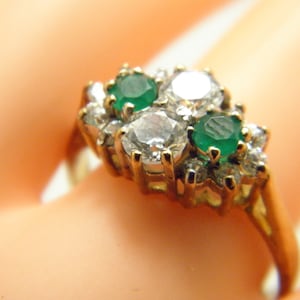 Vintage 9ct Gold Heavy Emerald Dia Cluster Ring Band Size Q 1/2 (US Size 8.5)