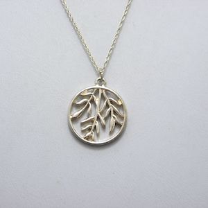 Vintage 9ct Gold Heavy Tree Of Life Pendant Necklace 20 Inch Twist Chain Floral