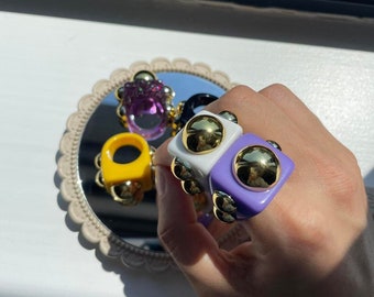 Chunky Resin 5-Bead Ring: 90s Y2K Statement Ring