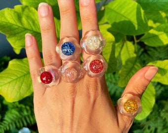 Chunky Clear Flower Resin Ring, 90s Y2K Style