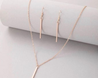 Geometric Bar Necklace