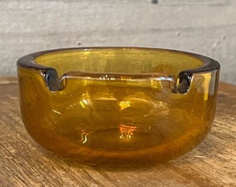 Amber glass 2 slot ashtray