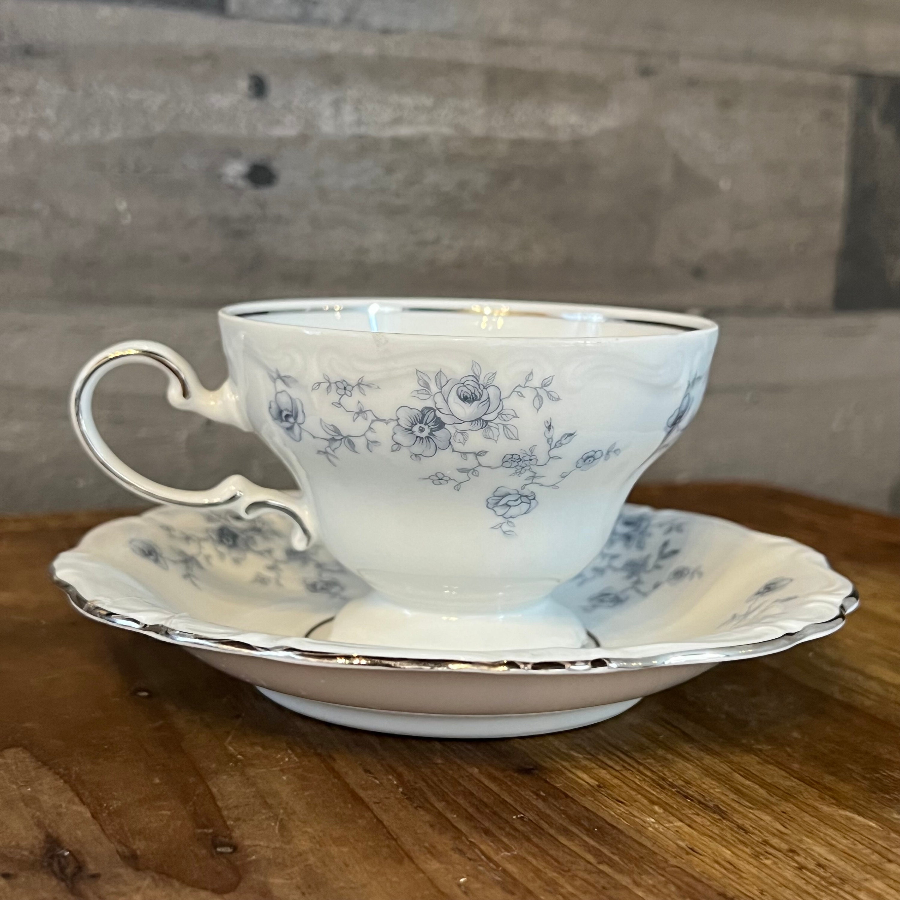 Johann Haviland Blue Garland Bavaria Germany Footed Teacup and