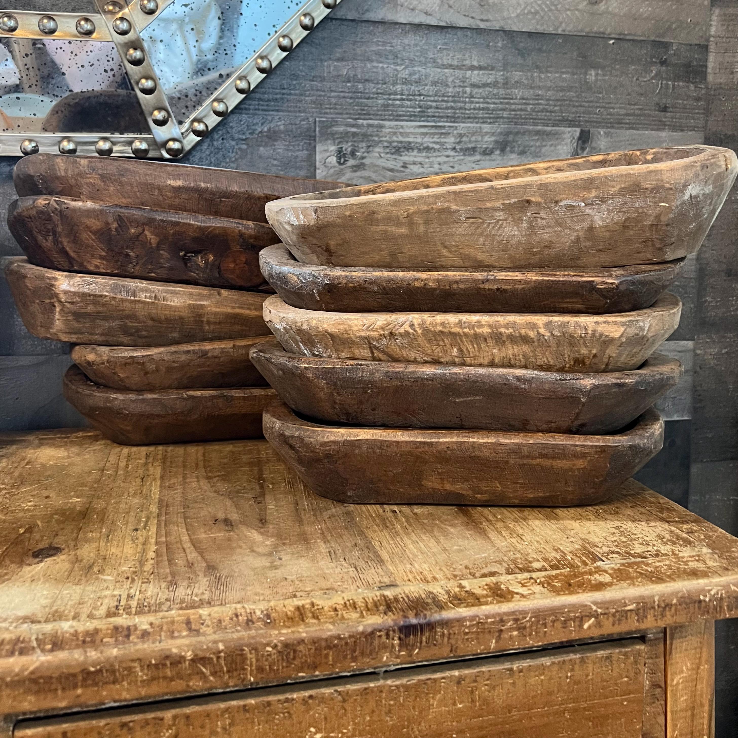 Bol à Pâte En Bois Munising 9 Pouces – Pieds Boule Rouges – Déco Rustique