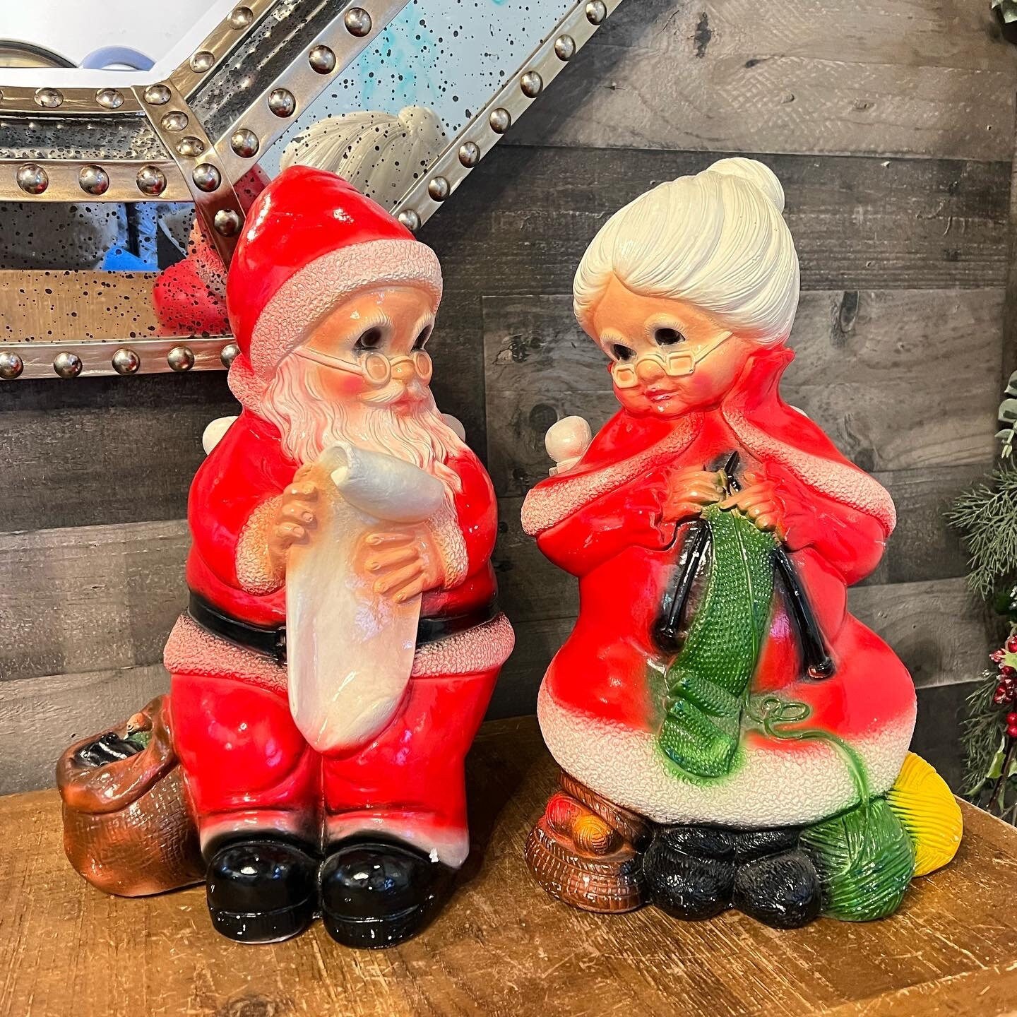 Vintage Chalkware Santa & Mrs. Claus Figurines – 14 Inch Christmas