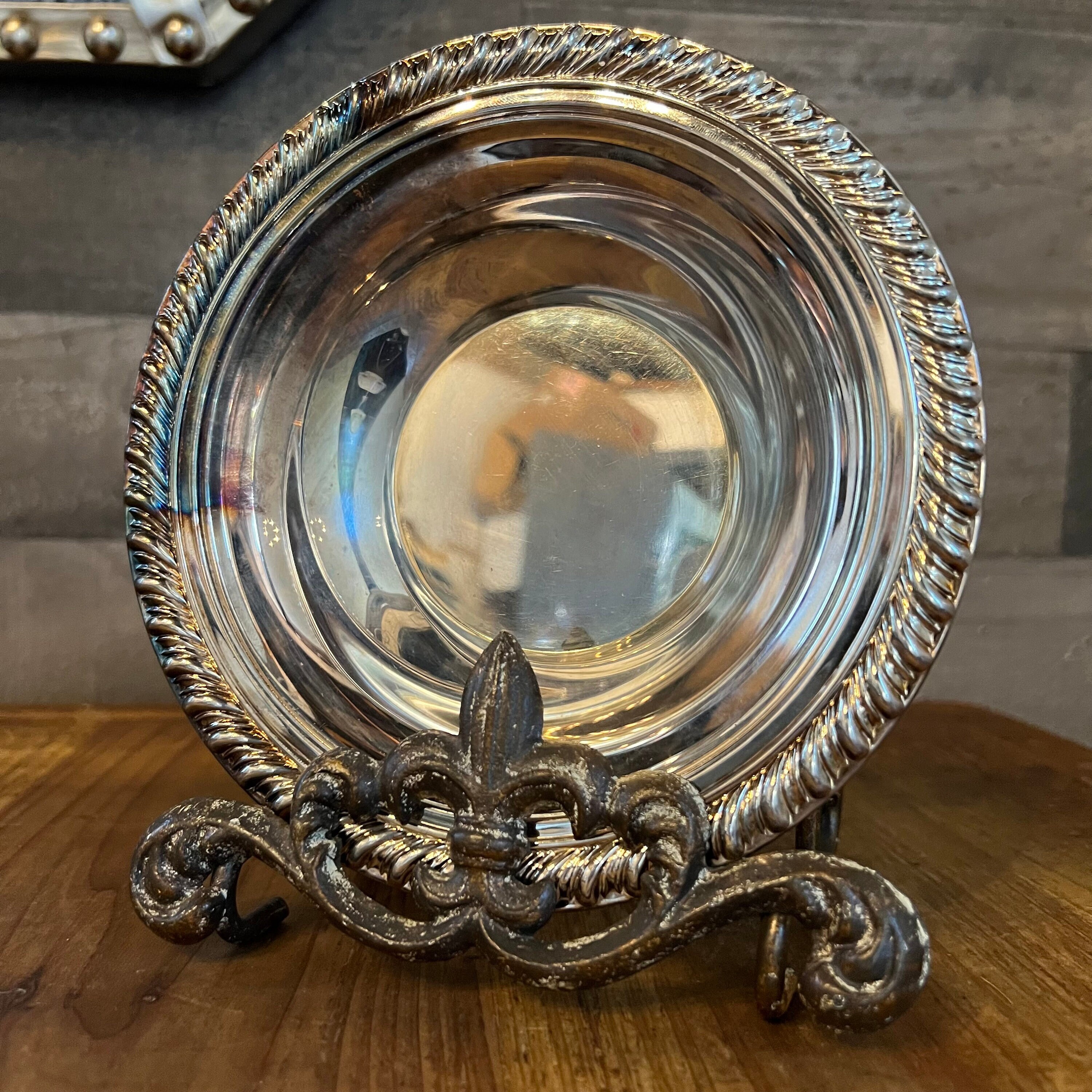 Vintage International Silver Company Silver Plated Rope Rim