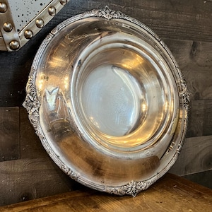 Cuenco grande plateado con forma de marquesa de Rogers Bros., año 1847