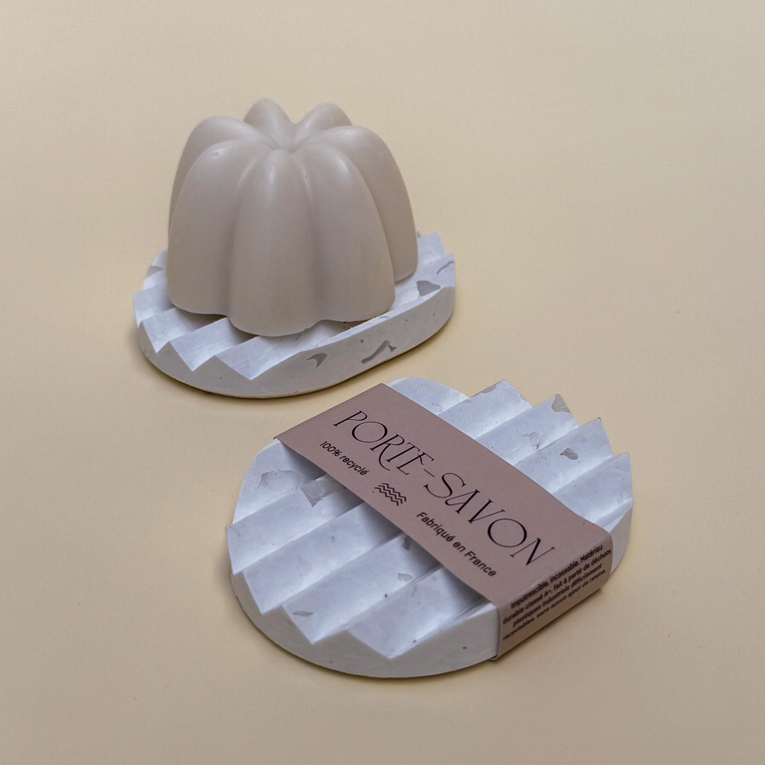 Porte-savon Décoratif Mignon - Plateau à Savon Avec économiseur - 14x7,8x7,3 Cm - Neuf
