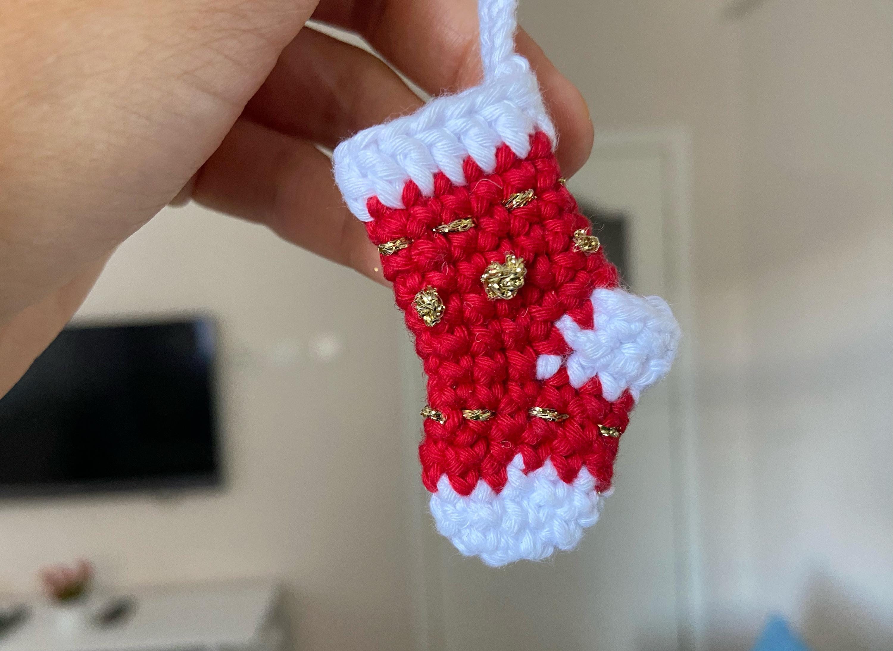 6pcs Supports de Bas de Noël Crochets(25.350140mm), Crochet Chaussettes en Métal Support Chaussettes de Noël Christmas Stocking Holder pour Décorations de Noël (Doré
