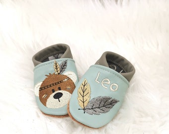 Crawling shoes with name Indian boho bear dark