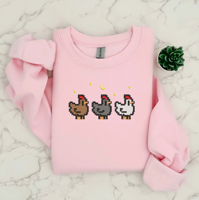 Pink Stardew Valley Sweatshirt – Hand-stitched Three Chickens, Cute Pastel Gamer Gift