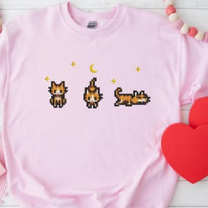 EMBROIDERED Stardew Valley Cat Sweatshirt, Yellow Cat, Perfect Gift for Gamers, Stand out with Gaming-inspired Fashion, Cute Gaming Shirt